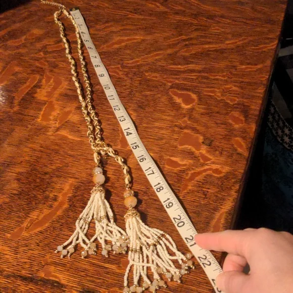 NWOT! Ivory Faux Leather and Gold Tone Chain Bead Tassel Knotted Necklace Belt - Picture 6 of 8